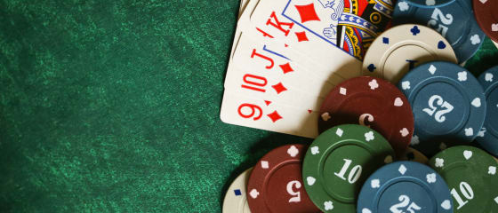 Caribbean Stud kontra inne warianty pokera