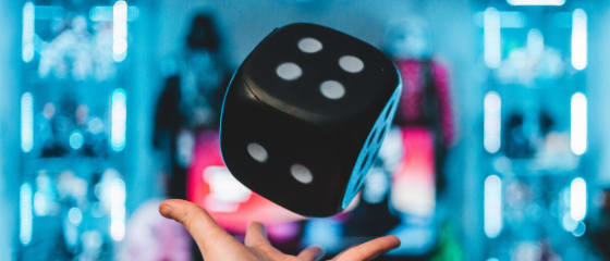 Elementy ryzyka i przewaga kasyna w grach kasynowych online
