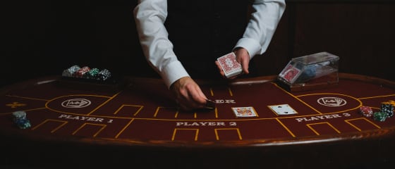 Jak wpłacać i wypłacać za pomocą kart kredytowych w kasynach online