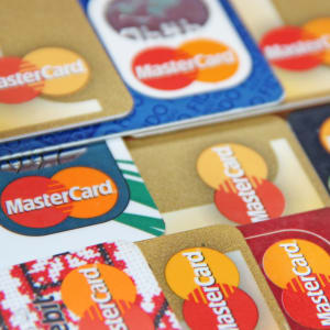 Nagrody i bonusy Mastercard dla użytkowników kasyn online